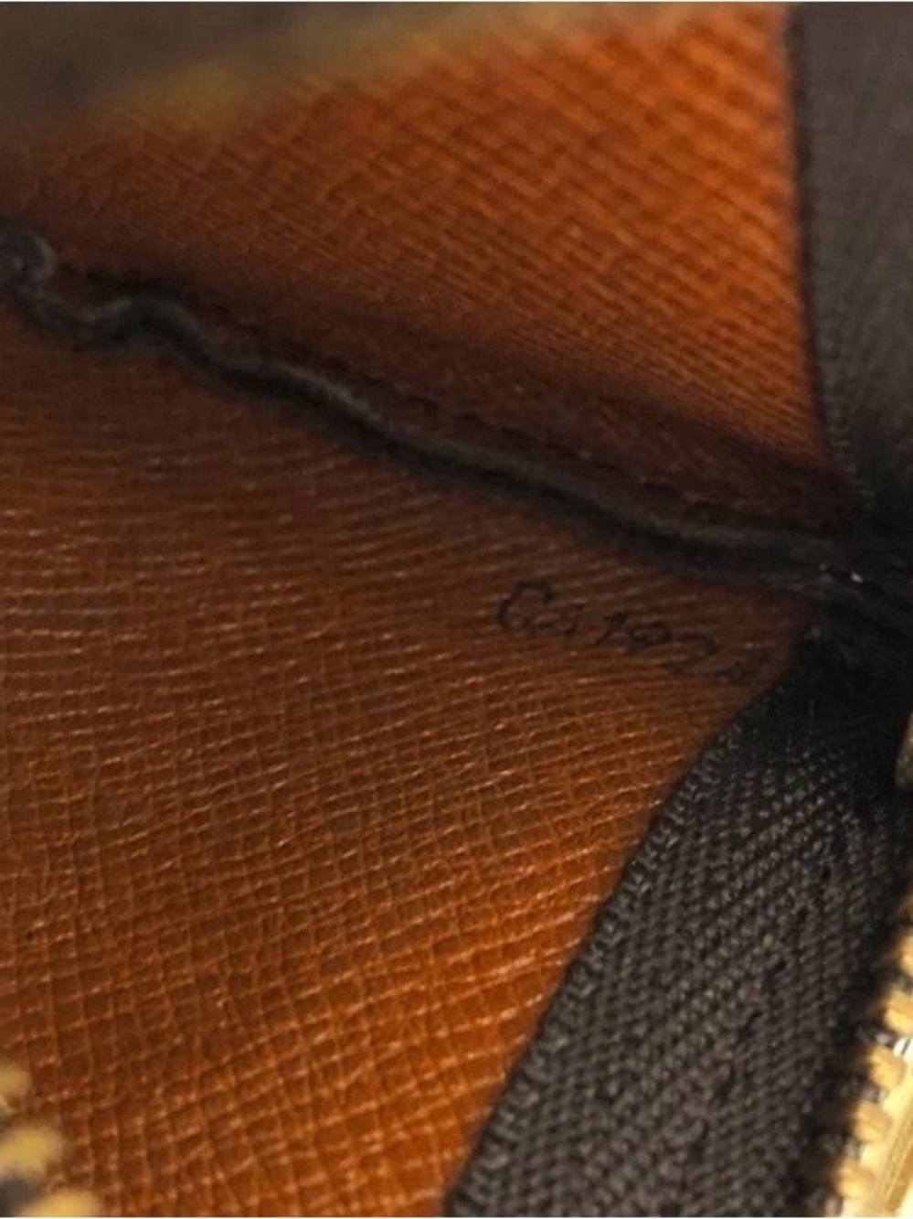✨🛍️ Louis Vuitton Monogram Pochette Cles Key Pouch - Picture 8 of 8